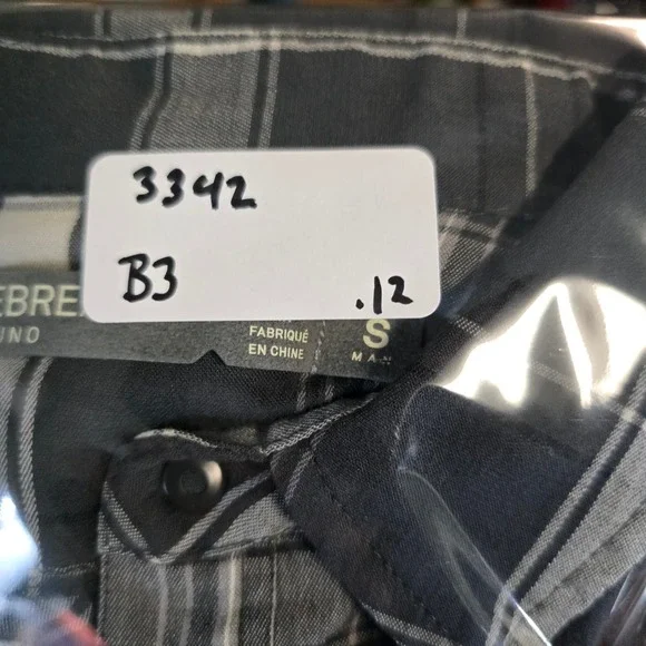 Icebreaker Merino Plaid Button Up Shirt Mens Small Long‎ Sleeve Pocket * holes - Picture 13 of 13